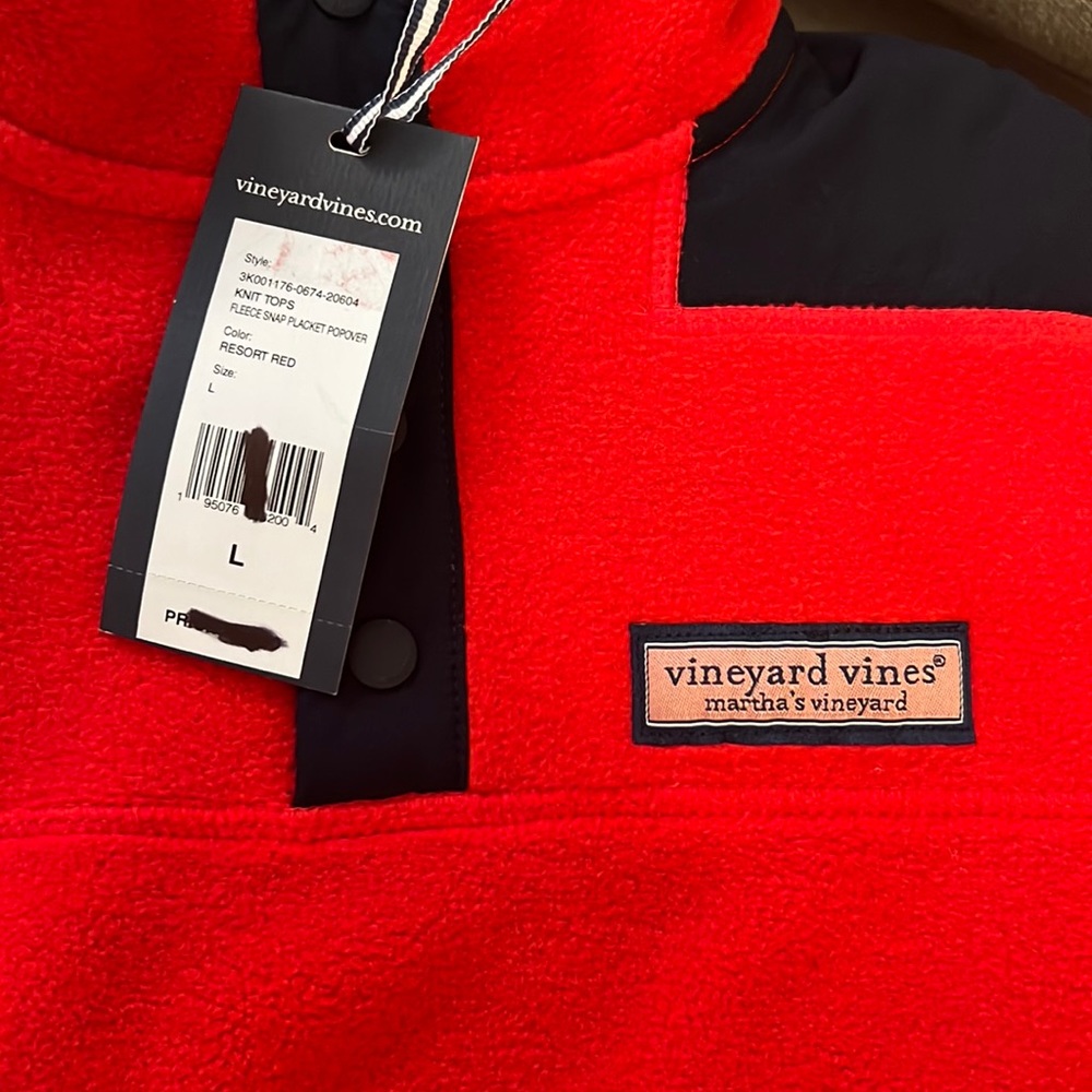 Vineyard Vines KIDS size L. NWT.